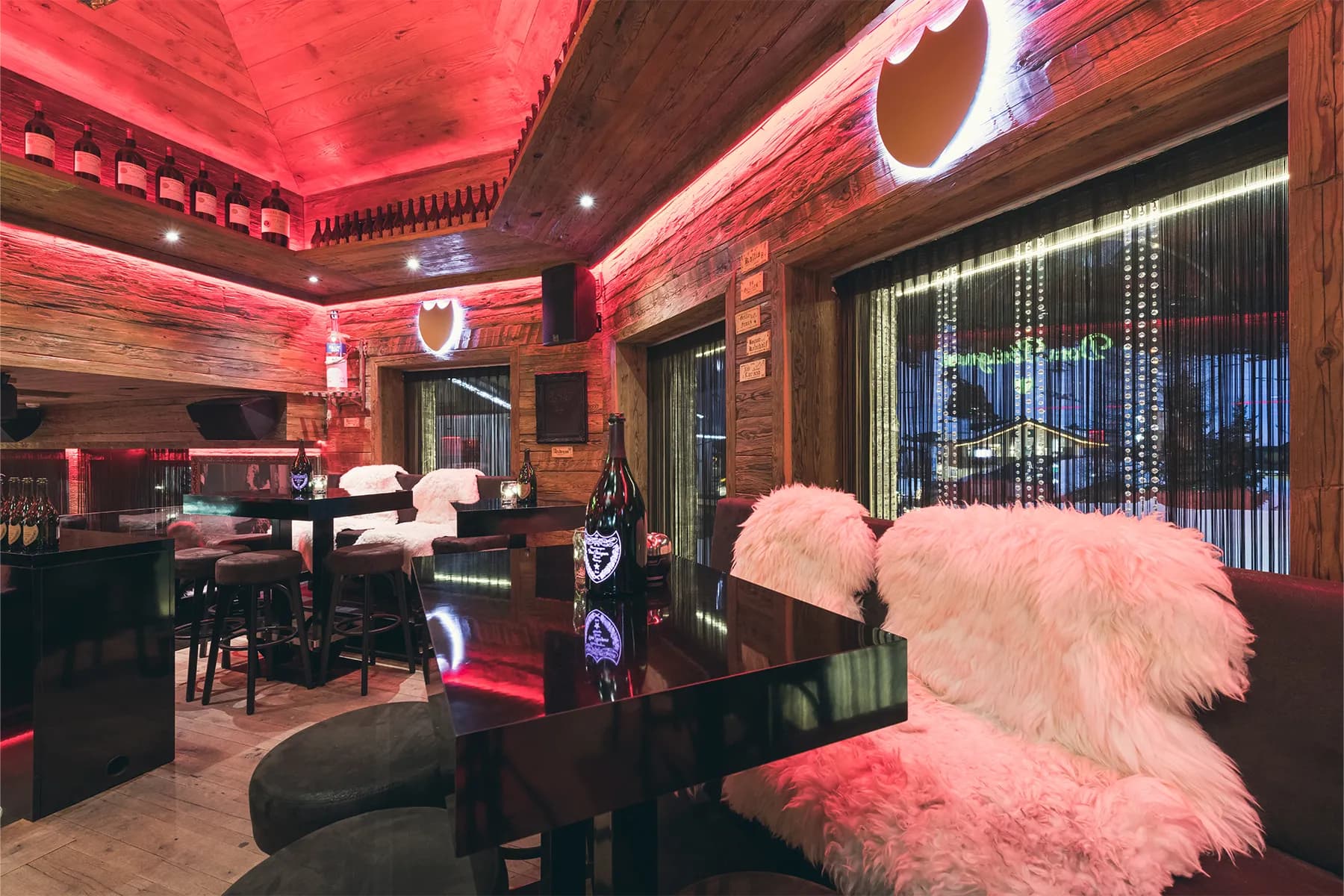 SHI-Schlosslounge_0010_HQ-3515